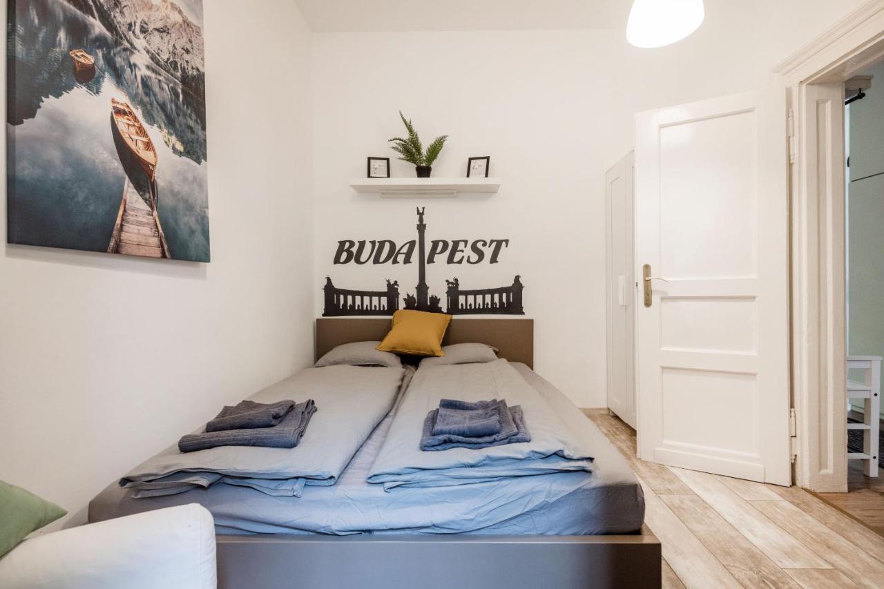 Lavender Apartment Budapest Esterno foto